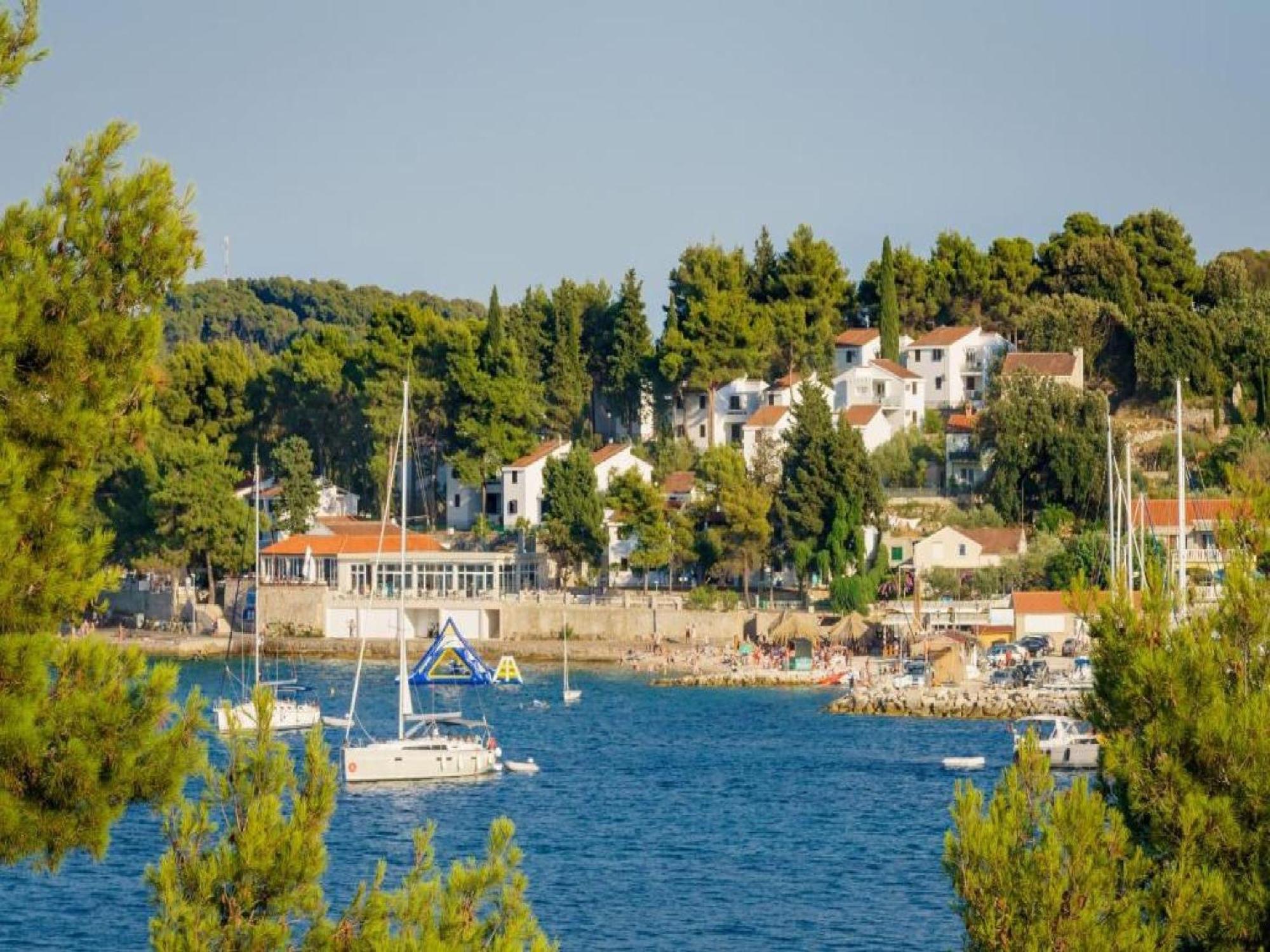 Lumbarda Resort Apartments Exterior foto
