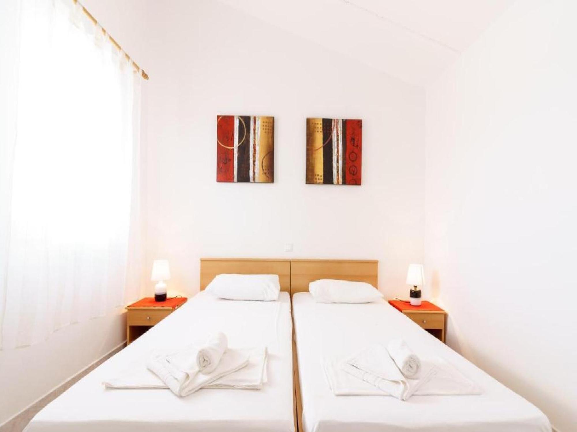 Lumbarda Resort Apartments Habitación foto